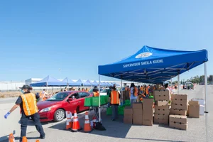 District 3 – Supervisor Sheila Kuehl<br> <b>Aug. 12, 2020 - Santa Monica Food Distribution. </b><br> <i>Photo by David Franco / Board of Supervisors</i>