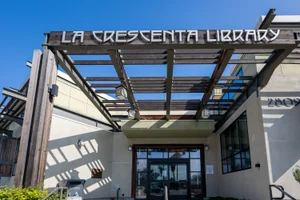 LA CRESCENTA LIBRARY building