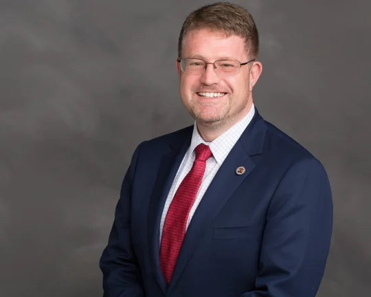 Headshot photo of Shawn Landres.