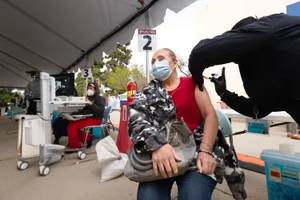 District 1 – Supervisor Hilda L. Solis Jan. 22, 2021 - LAC+USC vaccination site Photo by Bryan Chan / Board of Supervisors