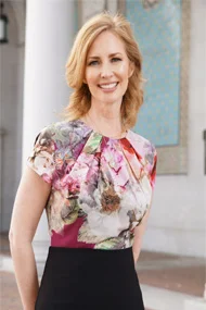 Headshot of Sarah Dusseault