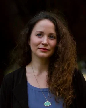 Alison Frazzini headshot photo.