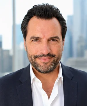 Benjamin Reiss headshot photo.