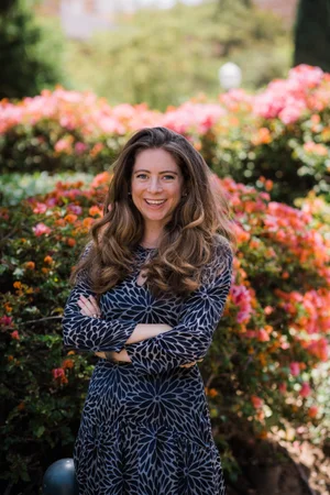 Broder, Haley Headshot.jpeg