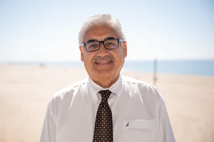 Garcia, Hugo Headshot.JPG