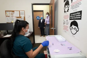 District 2 – Supervisor Holly J Mitchell Feb. 22, 2021 - Compton College COVID-19 vaccine clinic Photo by Bryan Chan / Board of Supervisors