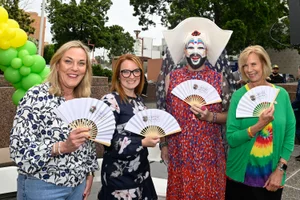 Supervisor Hahn in a group photo with Supervisor Horvath and Supervisor Barger