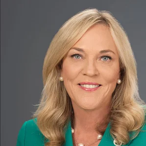 Supervisor Kathryn Barger portrait photo