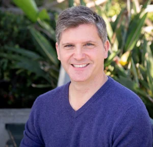 Hahns Johnson headshot photo.