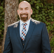 Justin Lee portrait photo.