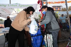 Supervisor Solis at the westlake turkey distribution