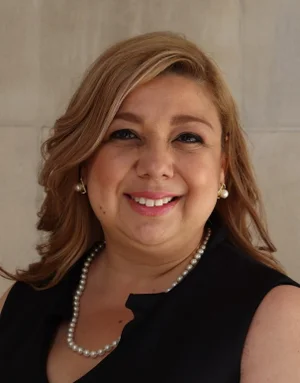 Rosa Headshot 3.jpeg