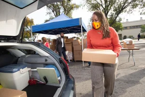 District 2 – Supervisor Holly J. Mitchell Dec. 10, 2020 – Florence food distribution. Photo by Bryan Chan / Board of Supervisors