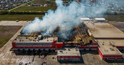 Burning industrial distribution warehouse. 11 Business Insurance Pitfalls to Avoid in Alabama.