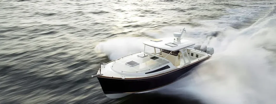 Speeding Powerboat. Find Delaware Boat Insurance.