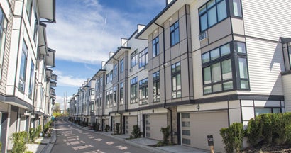 Development of new condos. Things you should know about buying a condo. 