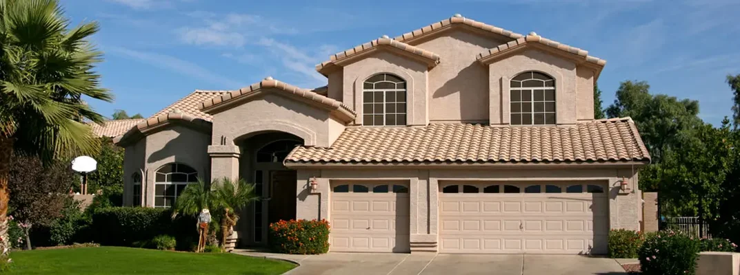 Three Car Garage House in Southwest. Find Gilbert, Arizona homeowners insurance.