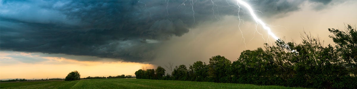 How to prepare for a thunderstorm