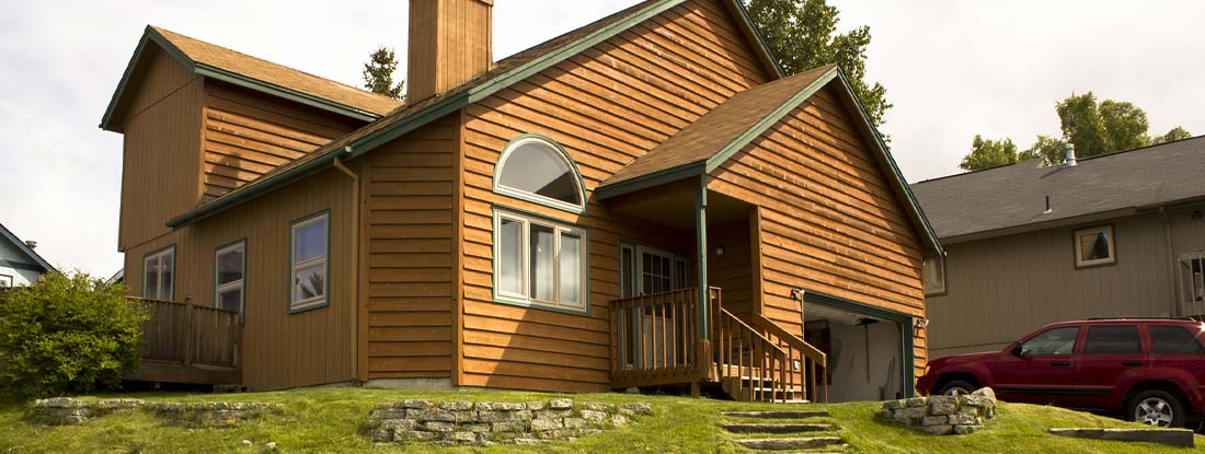Wooden home in Anchorage, Alaska. Anchorage Alaska homeowners insurance.