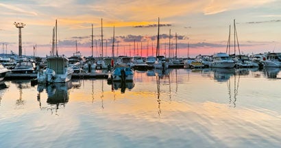 Sunset at a West Virginia marina. If My Boat Damages Another at a West Virginia Marina, Who's Responsible?