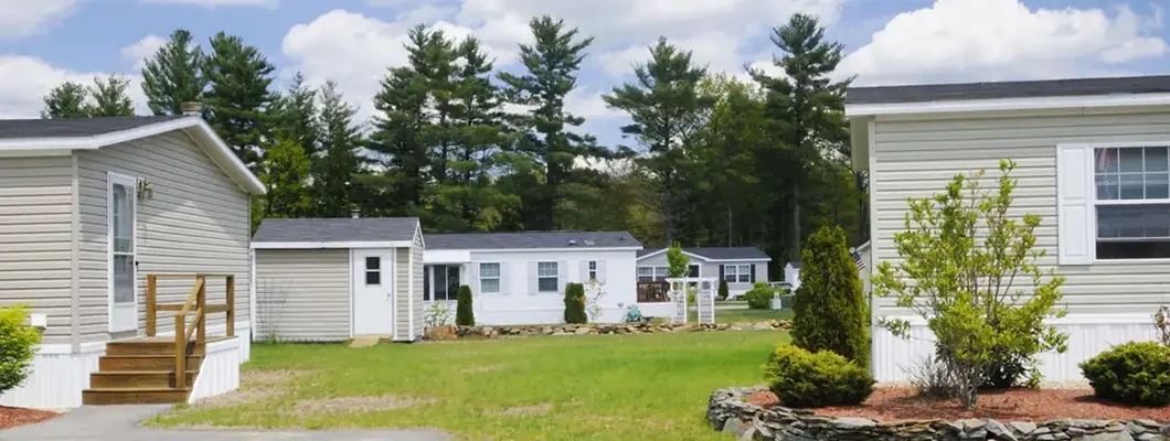 Mobile home park in the country. Find Mississippi Mobile Home Insurance.