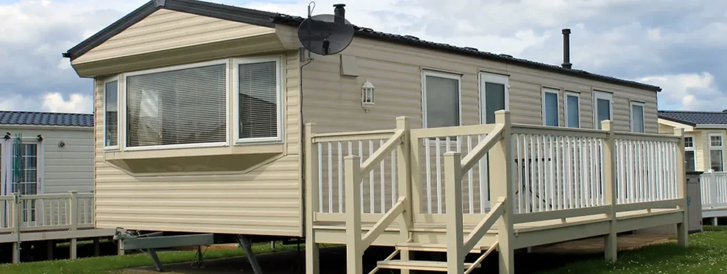 Mobile home in trailer park. New Jersey Mobile Home Insurance.