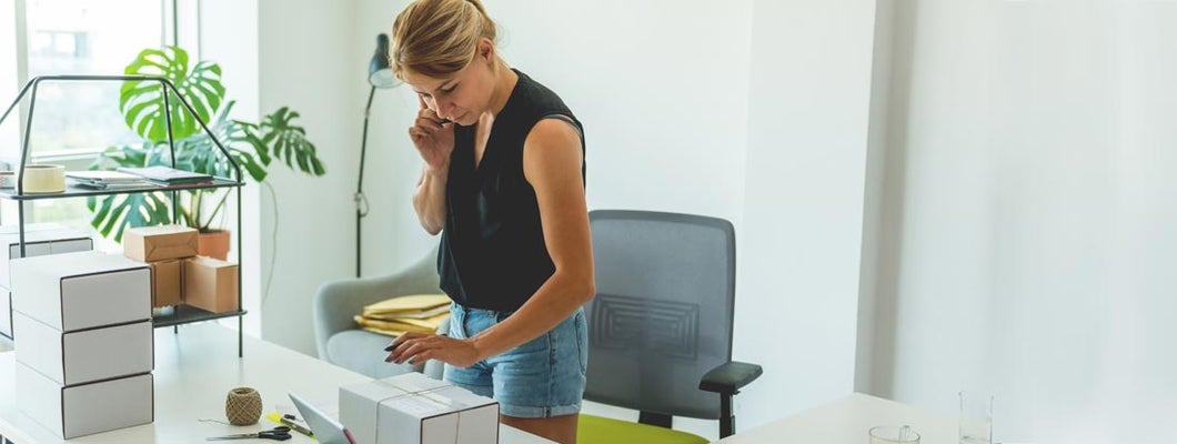 Checking the order of the goods. How to start an online business.