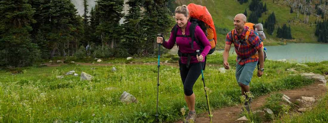 Couple hiking. Find Second to Die Insurance.