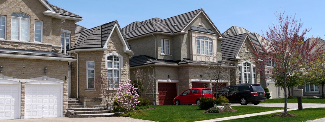 Homes with multiple cars. Find Homeowners Insurance.