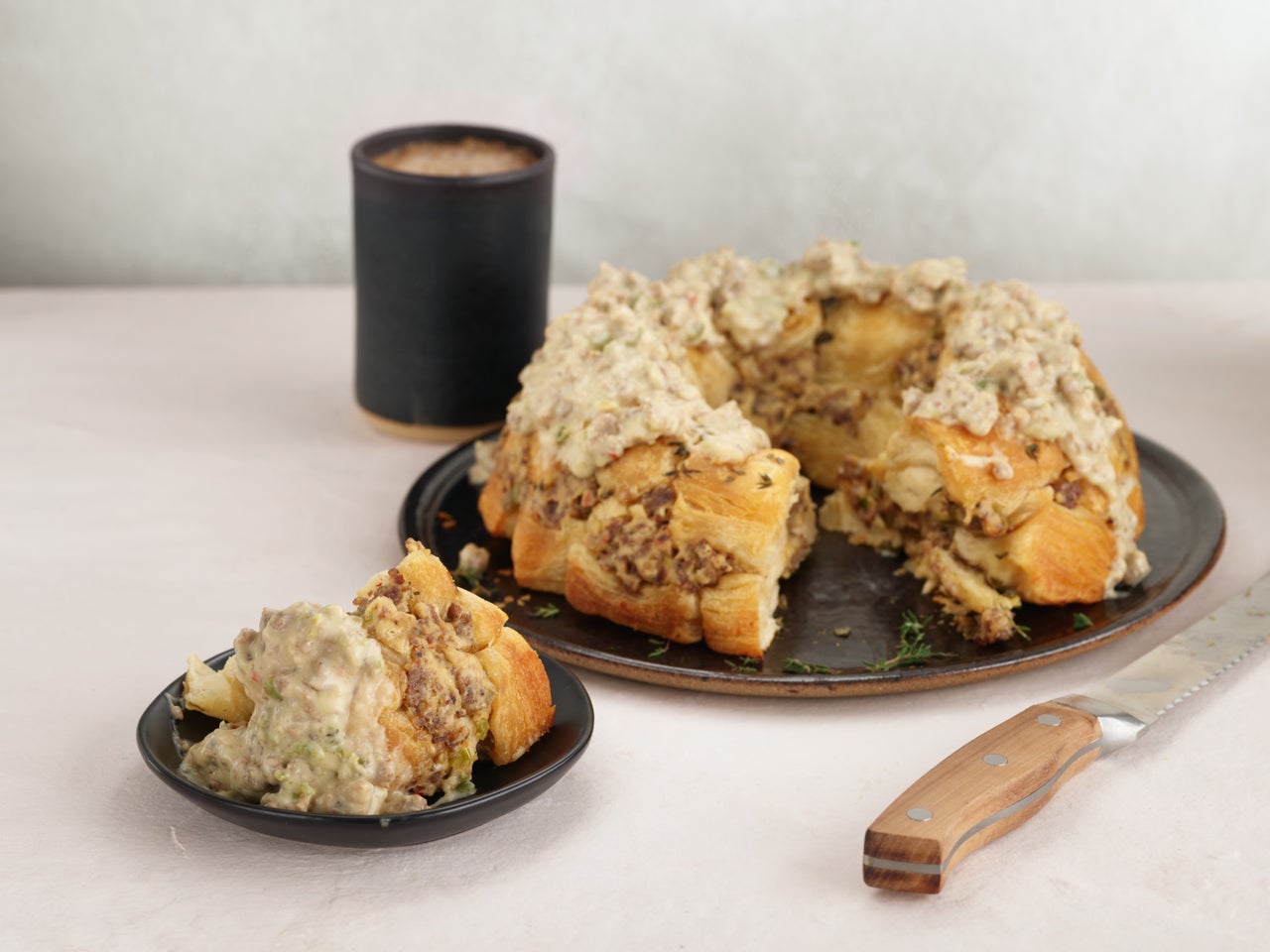 Biscuits & Gravy Pull Apart Bread