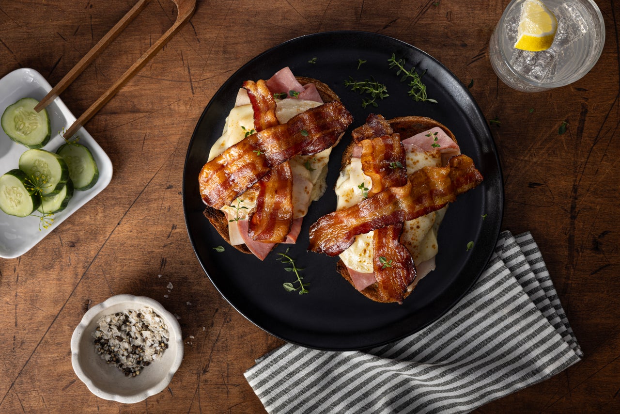 Bacon, Ham & Turkey Club Sandwich | Smithfield