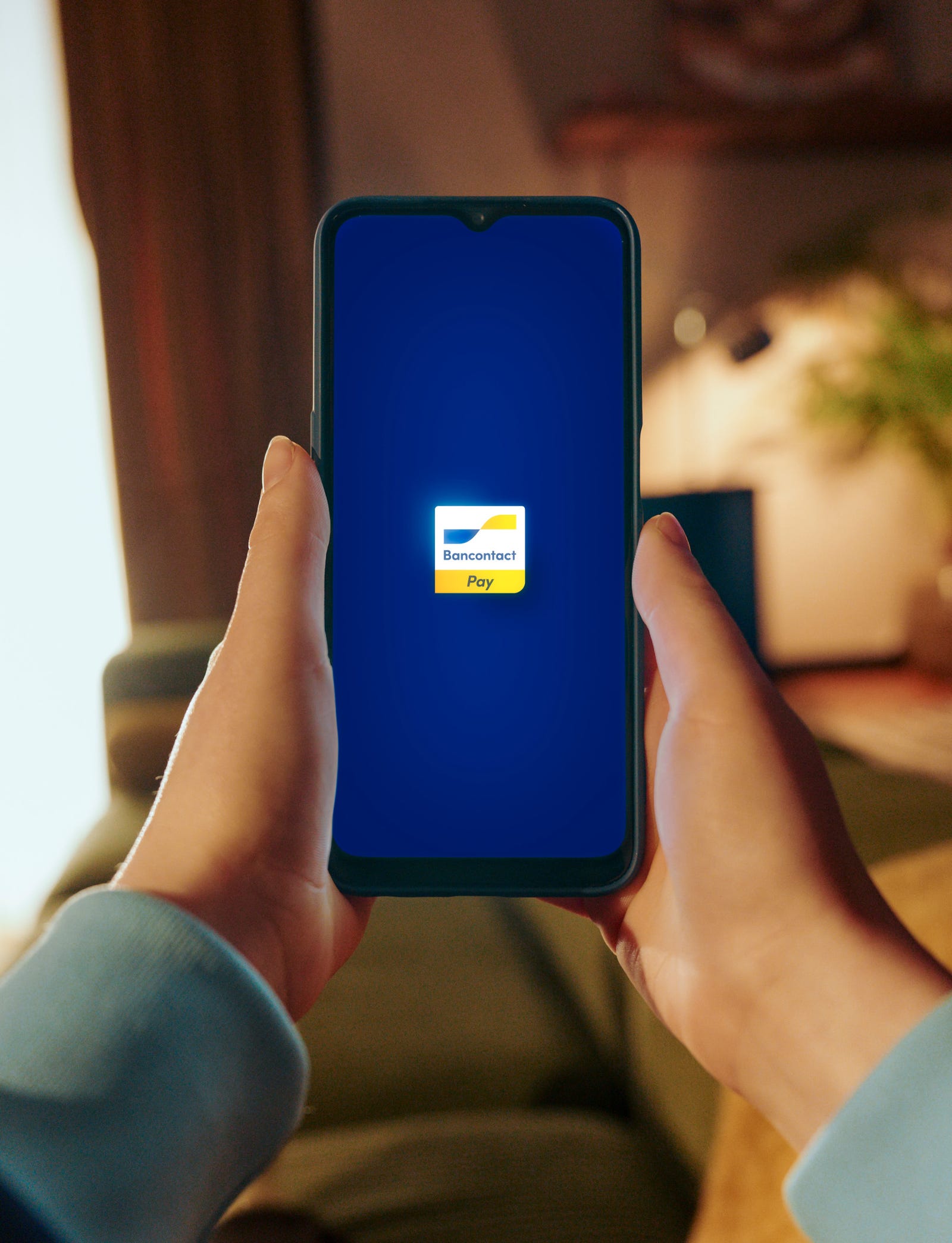 One app, all your cards. 100% Belgian.