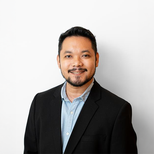 A photo of Dr Lyndon Pardo