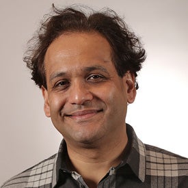 Image of Dr Dinesh Sivaratnam
