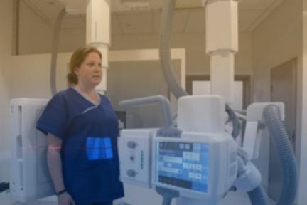 I-MED is at the forefront of new and evolving imaging systems and methods. Some examples are the standing MRI units, dedicated erect feet imaging and full length body imaging.