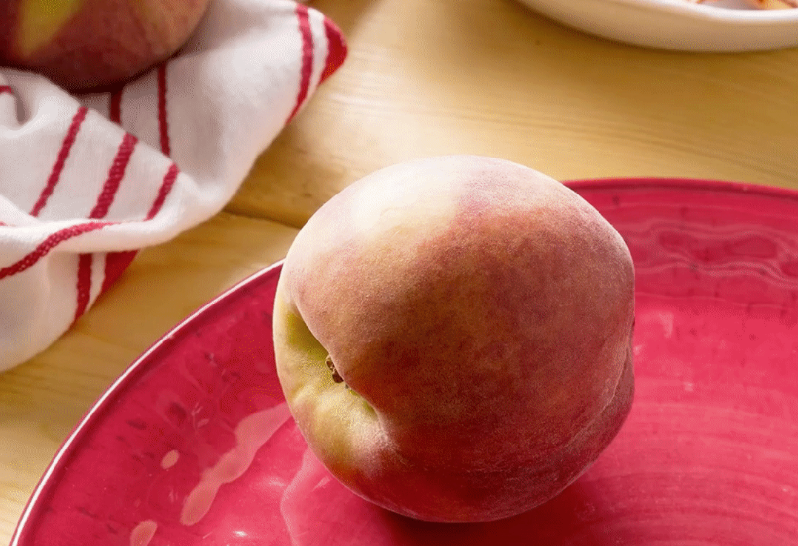 Grilled Peaches and Ice Cream Topped with Bacon | Gwaltney Foods