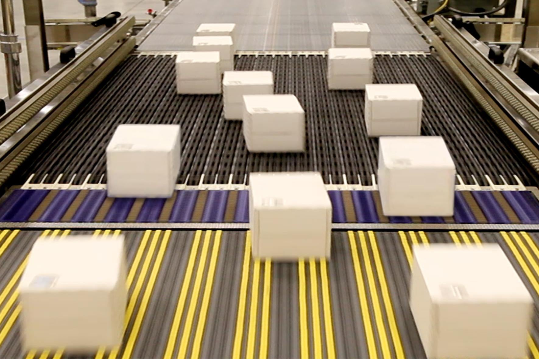 Boîtes blanches se déplaçant sur le diviseur multifile ARB