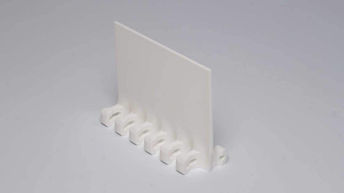 Series 2200 Streamline Flights | Belt Finder | Intralox