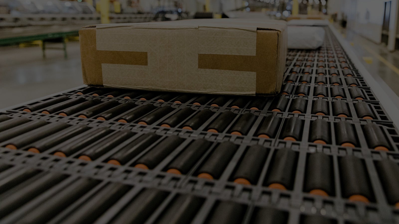 Material Sorting Logistics Sortation for Logistics and Material Handling | Intralox