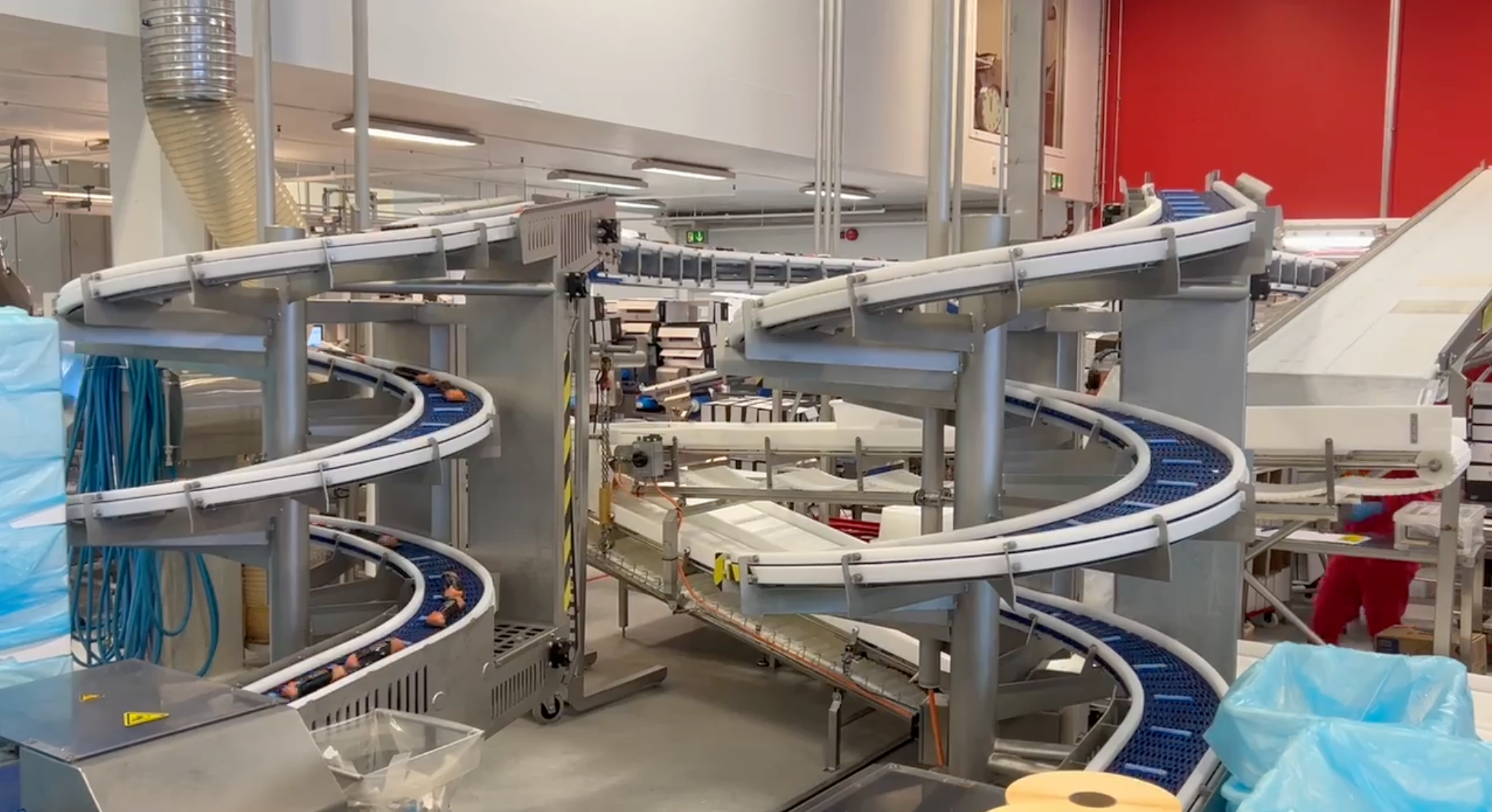 side drive at SalMar with Intralox belting and salmon on the belt