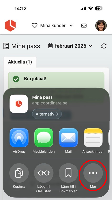 Scrolla ner i menyn och tryck på 