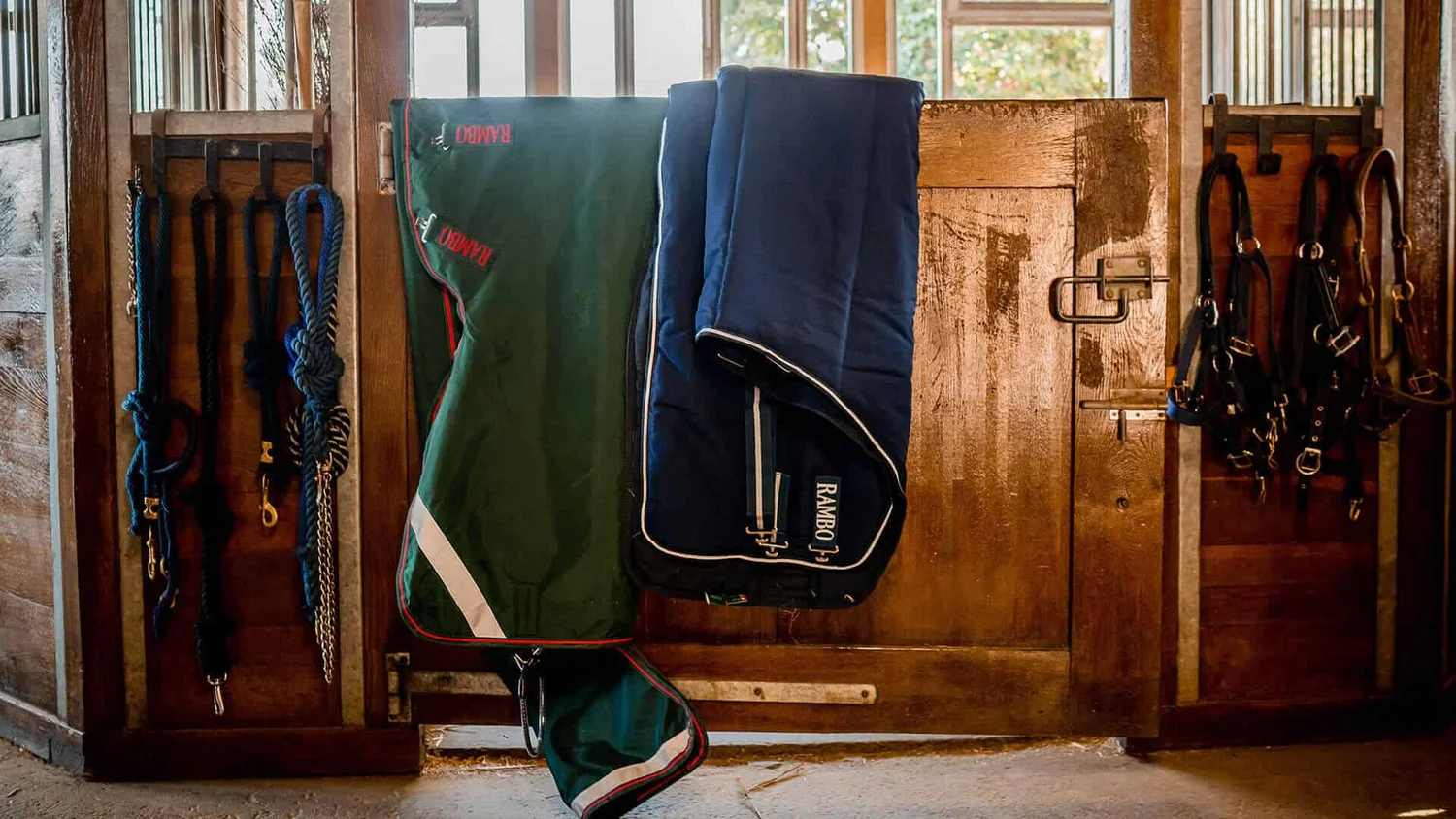 Nettoyage de printemps aux écuries : Comment nettoyer un box et bien d’autres choses