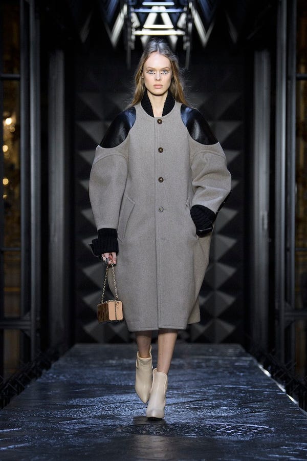 Style Edit: How Louis Vuitton paid homage to French style in its women's  autumn/winter 2023 show at Paris Fashion Week, with chic yet fun  mix-and-match looks by Nicolas Ghesquière