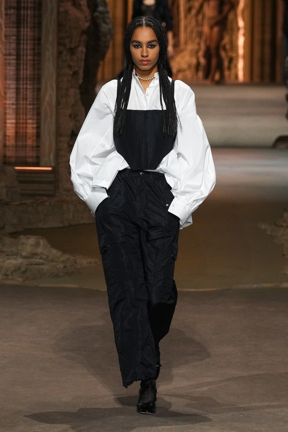 At Dior, 16th and 21st Century Influences Create a Whole New Look ...