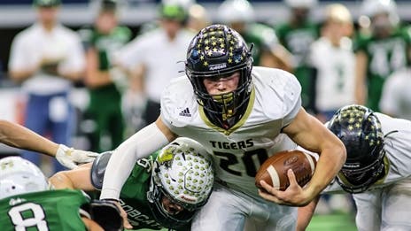We've never seen anything like this in Six-Man before