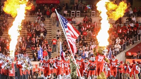 Instant observations: Houston takes on Cincinnati for the American Athletic Conference championship