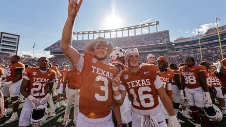 Ewers, Taaffe fulfill lifelong dream of becoming Longhorn Legends