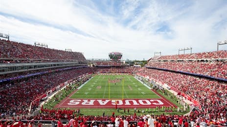 Longhorns survive in Big 12 meeting against Houston Cougars