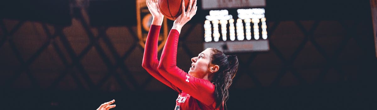 WBB: Division I Player Efficiency and Points Per Shot for Texas players