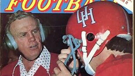 Hall of Fame Houston coach Bill Yeoman dies at 92